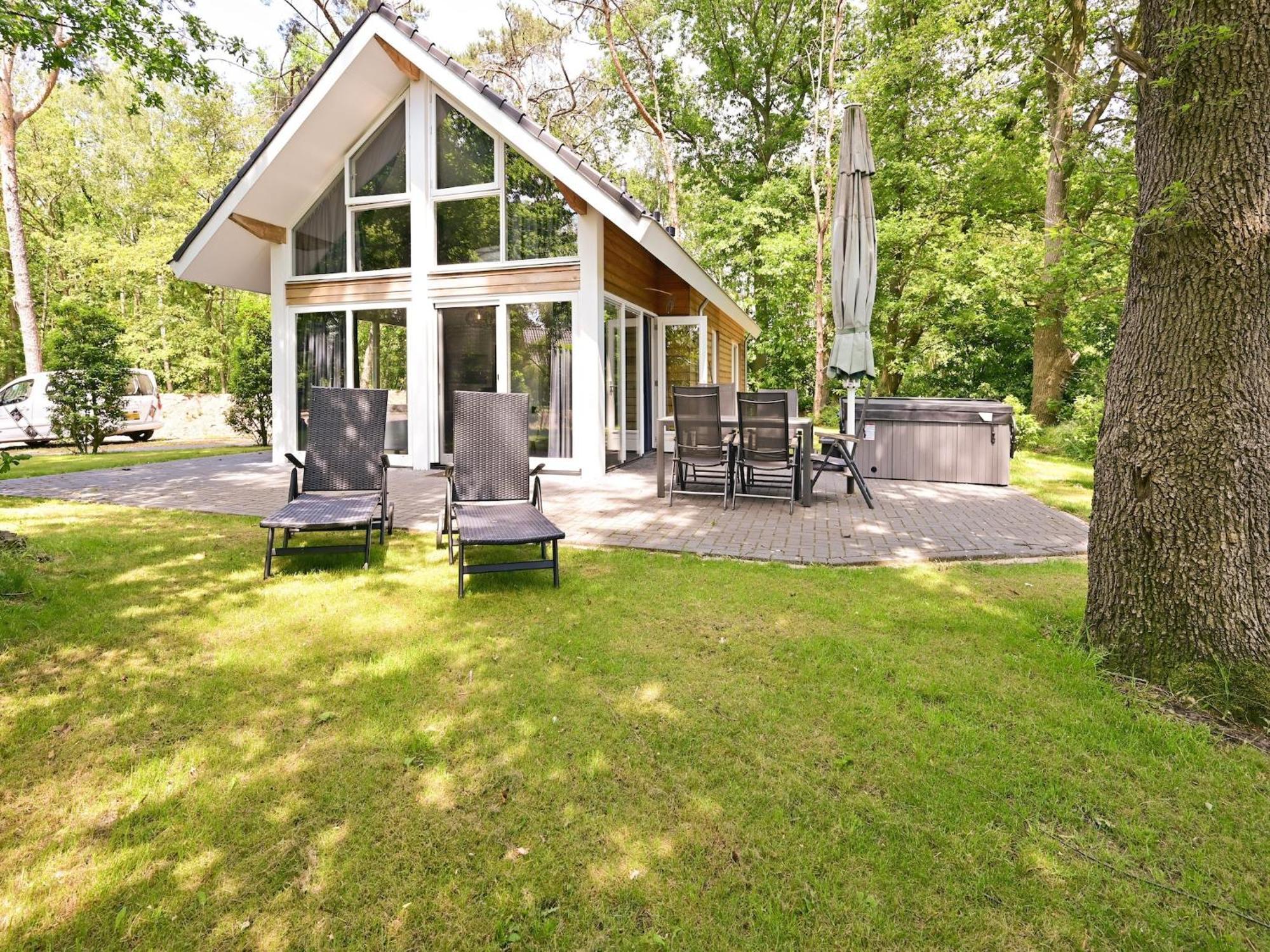 Chalet With Gorgeous View Of The Natural Surroundings Weerselo Exterior photo